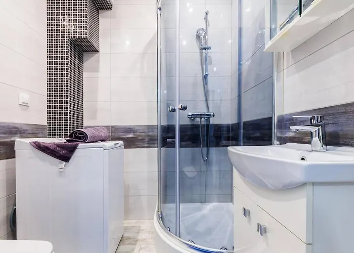 Cozy New Town Apartment- Centre By Staynest * ジェシュフ